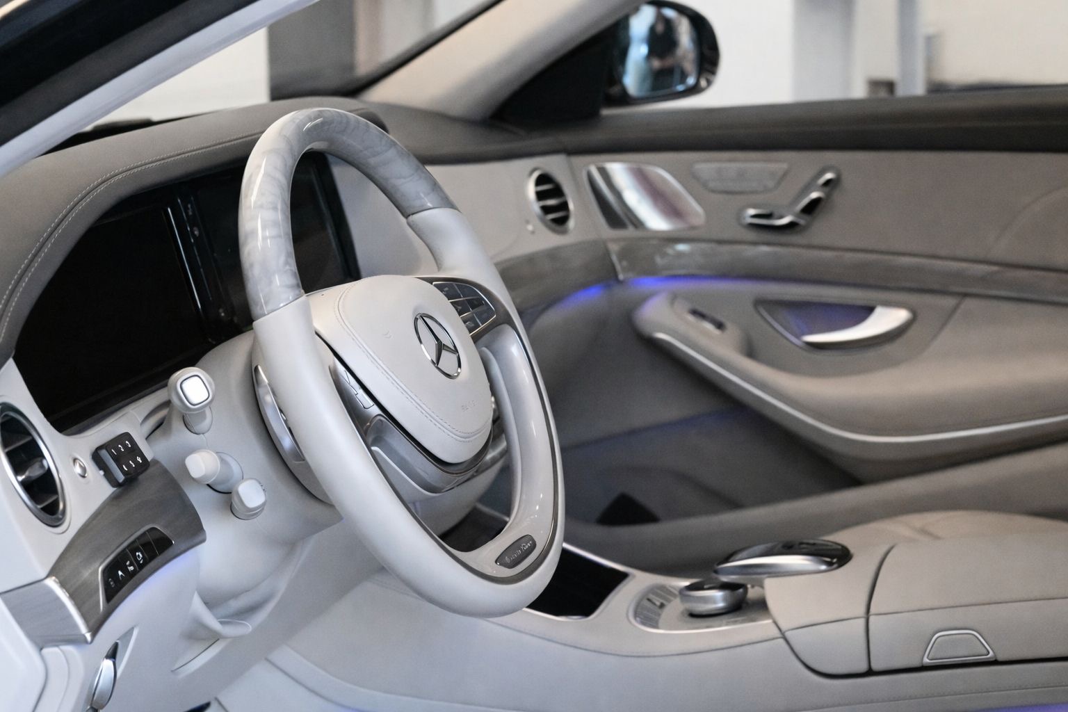 Mercedes - Benz S550E שנת 2016 למכירה בשלמה מוטורס - תמונה 2